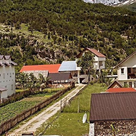 Guesthouse Skender Selimaj Valbone Exterior foto