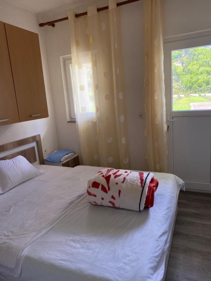 Guesthouse Skender Selimaj Valbone Exterior foto
