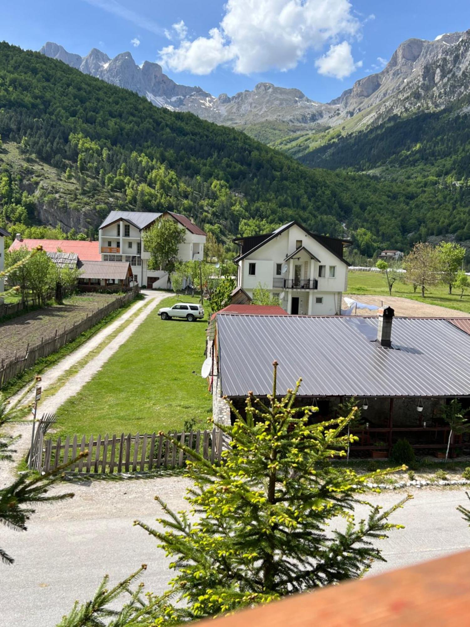 Guesthouse Skender Selimaj Valbone Exterior foto